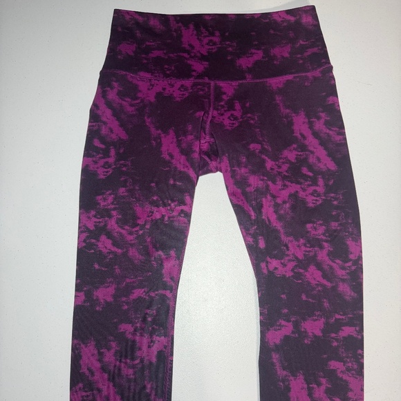 Lululemon Wunder Under Crop II Full-On Luon Breezie Regal Plum Black Womens 10 - Picture 1 of 5